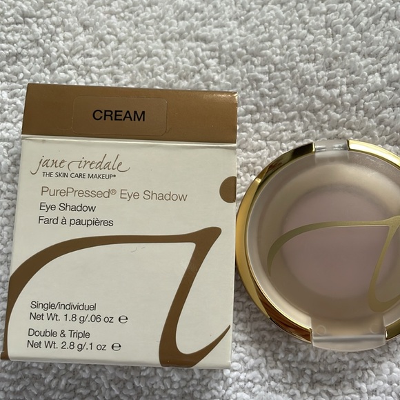 Eye shadow - Picture 3 of 3